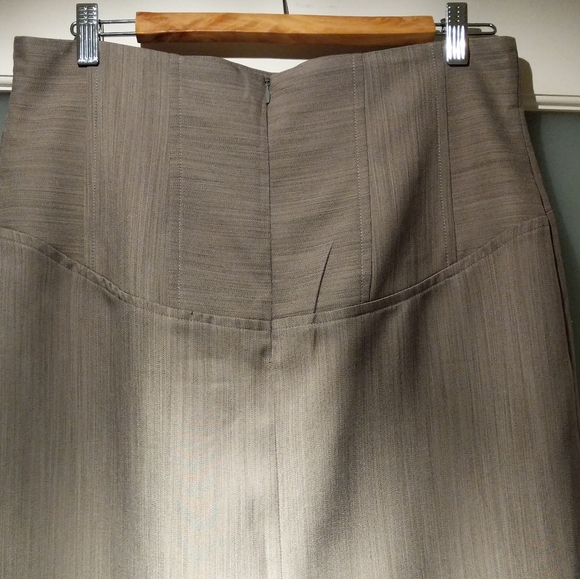 Jacqueline Conoir size 10 grey skirt suit - Picture 3 of 15